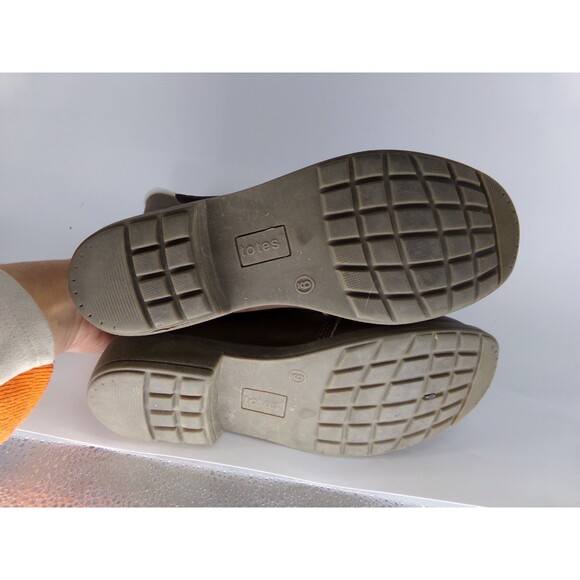 Totes  Diedre  Winter Boots Brown Quilted Faux Leather Faux Fur Lined Size 9 - Picture 8 of 8